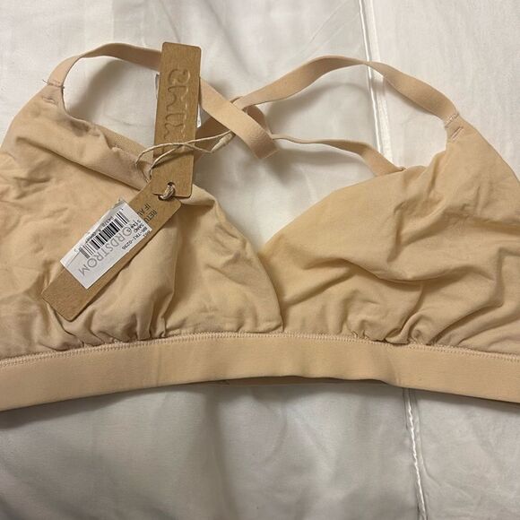 Skims Fits Everybody Crossover Bralette Bra in sand Size S NWT - Picture 4 of 5